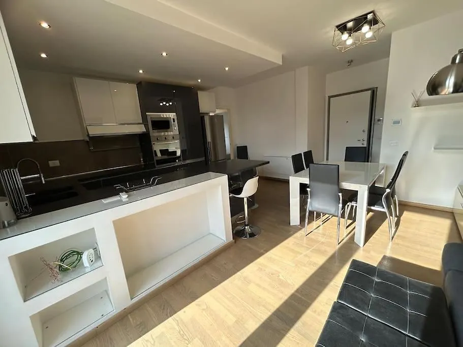 Apartamento Maranello 6 Chilometri - Casa Ferrari 2 Bedrooms Parcheggio Privato Montale  Italia